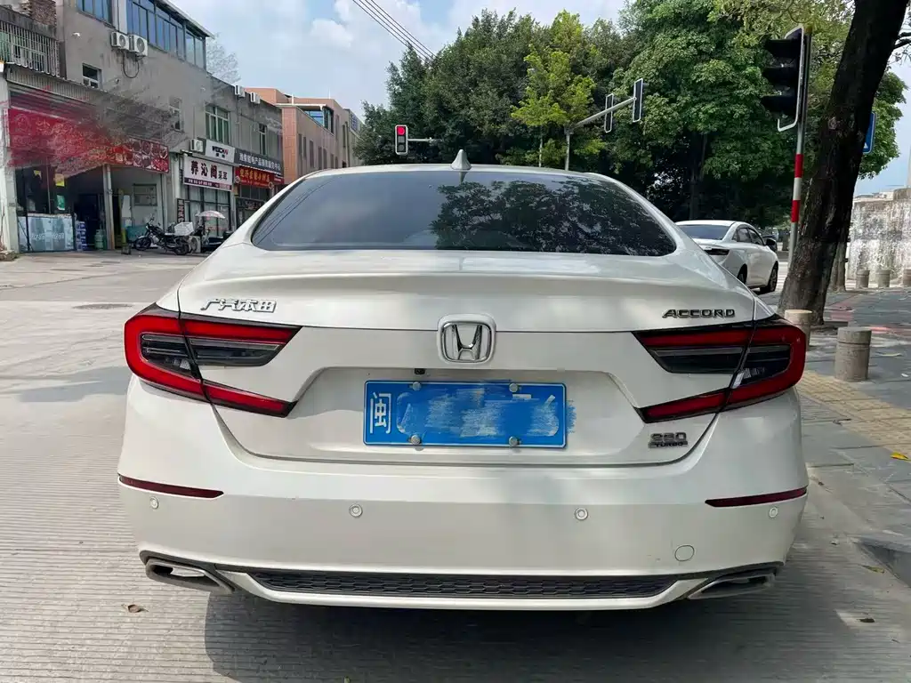 Honda Accord — фото 3