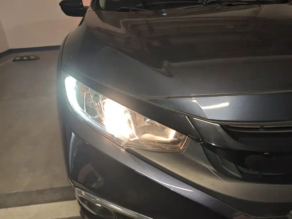 Honda Civic — фото 7