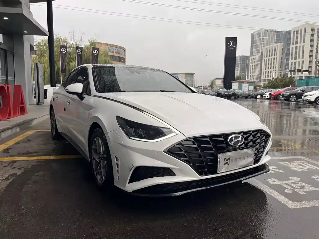 Hyundai Sonata — фото 3