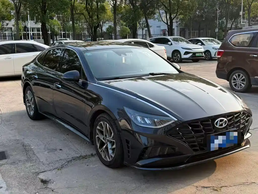 Hyundai Sonata — фото 4