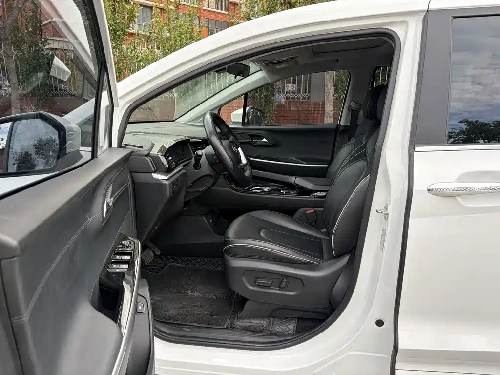 Hyundai Custo — фото 9