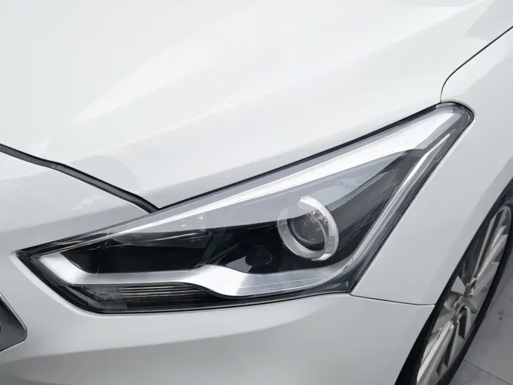 Hyundai Mistra — фото 7
