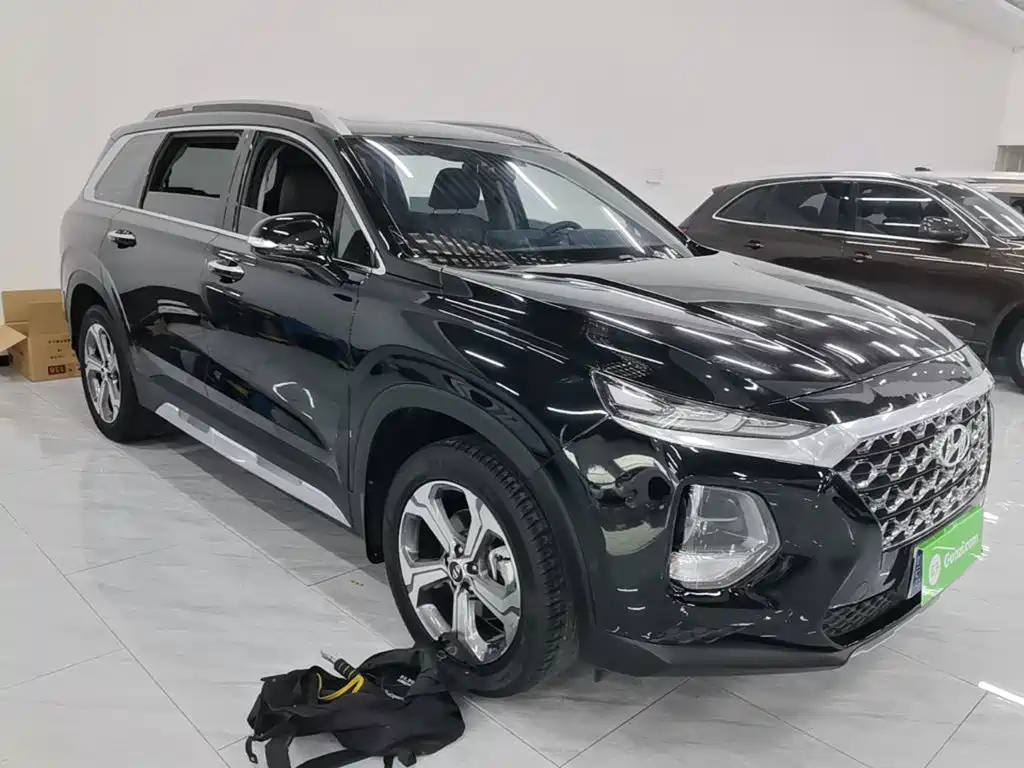 Hyundai Santa Fe — фото 4