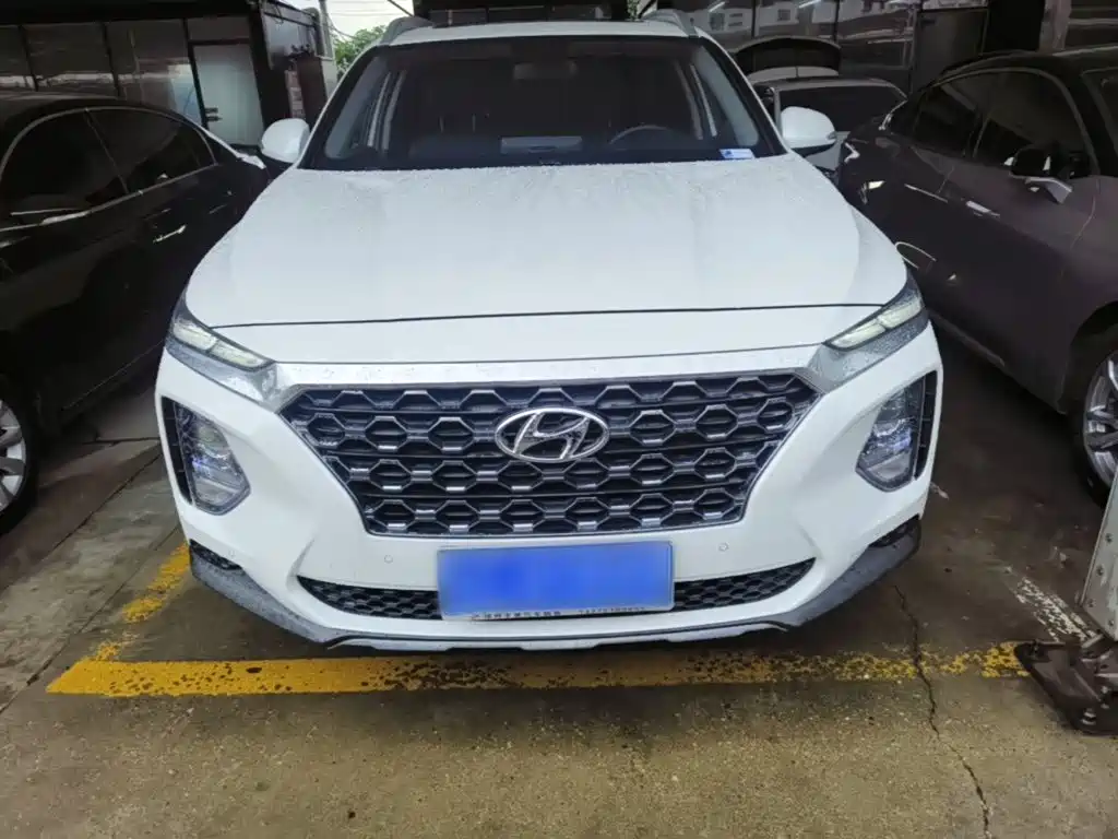 Hyundai Santa Fe — фото 3