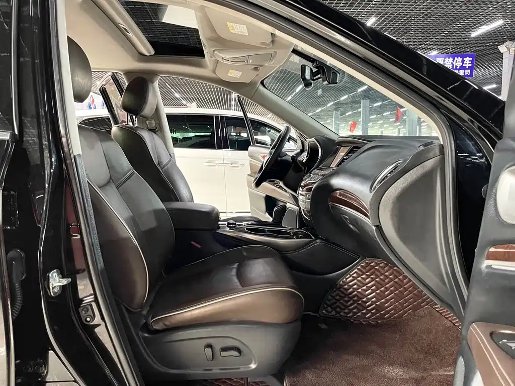 Infiniti QX60 (Import) — фото 10