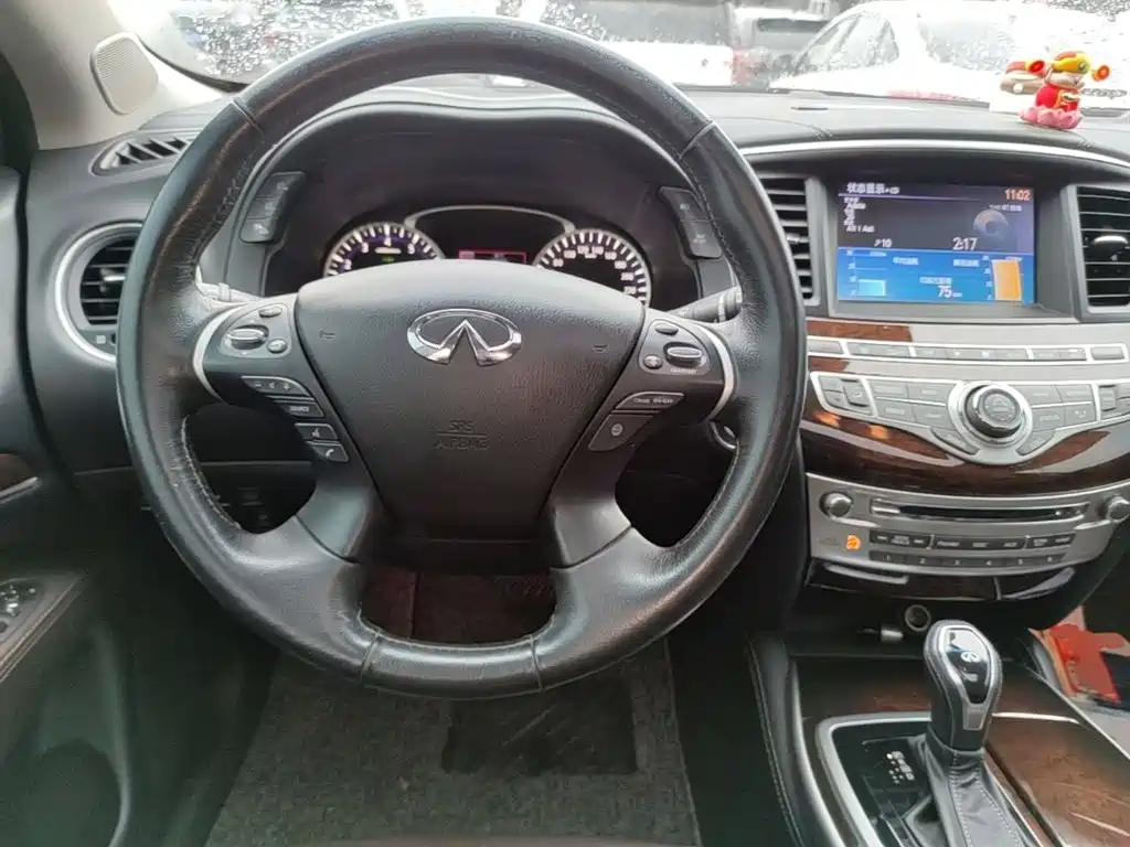 Infiniti QX60 (Import) — фото 11