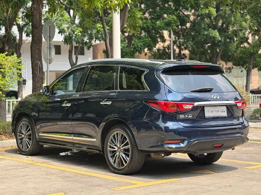 Infiniti QX60 (Import) — фото 8