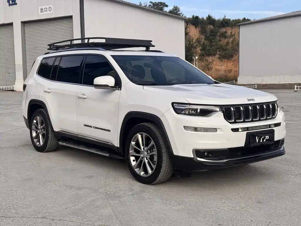 Jeep Grand Commander — фото 3