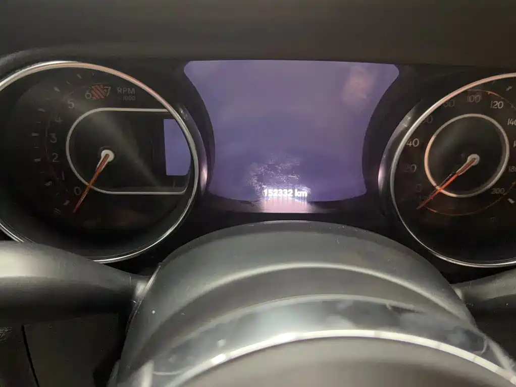 Jeep Wrangler — фото 12