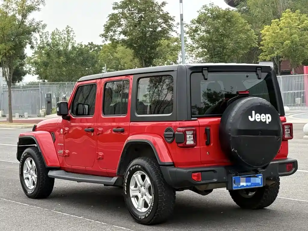 Jeep Wrangler — фото 4