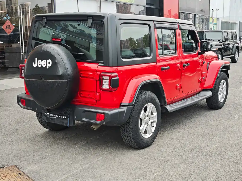Jeep Wrangler — фото 5