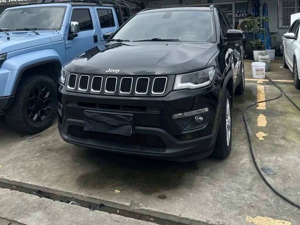 Jeep Compass — фото 3