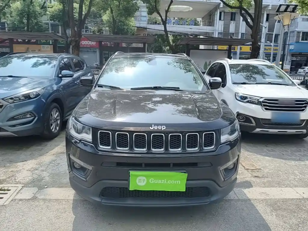 Jeep Compass — фото 3