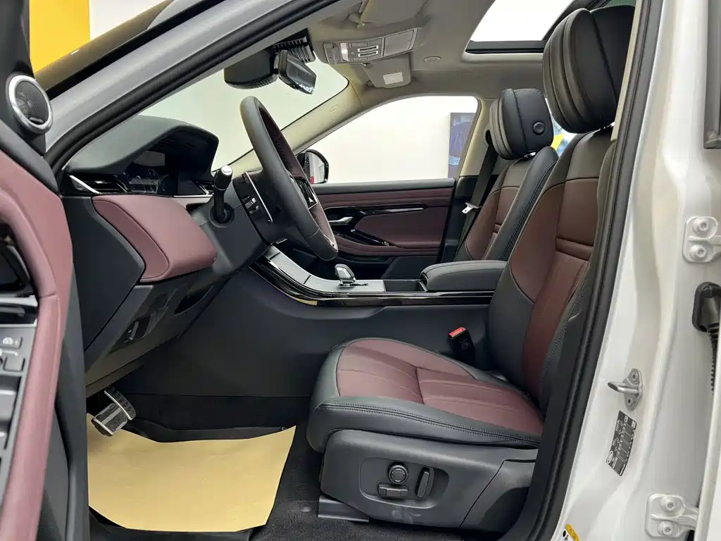 Land Rover Evoque — фото 18