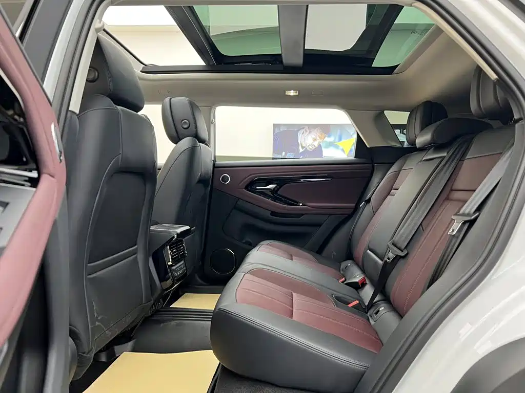 Land Rover Evoque — фото 20