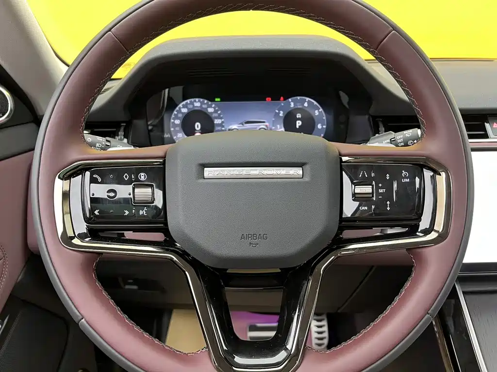 Land Rover Evoque — фото 37