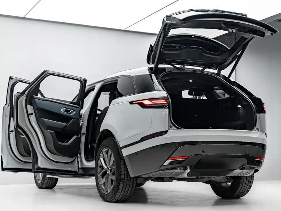 Land Rover Velar — фото 34
