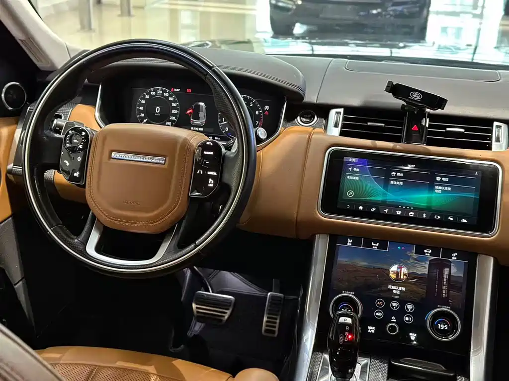 Land Rover Sport — фото 15