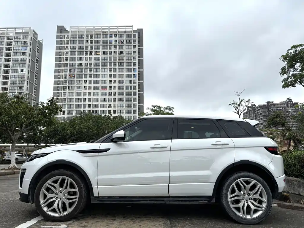 Land Rover Evoque — фото 4