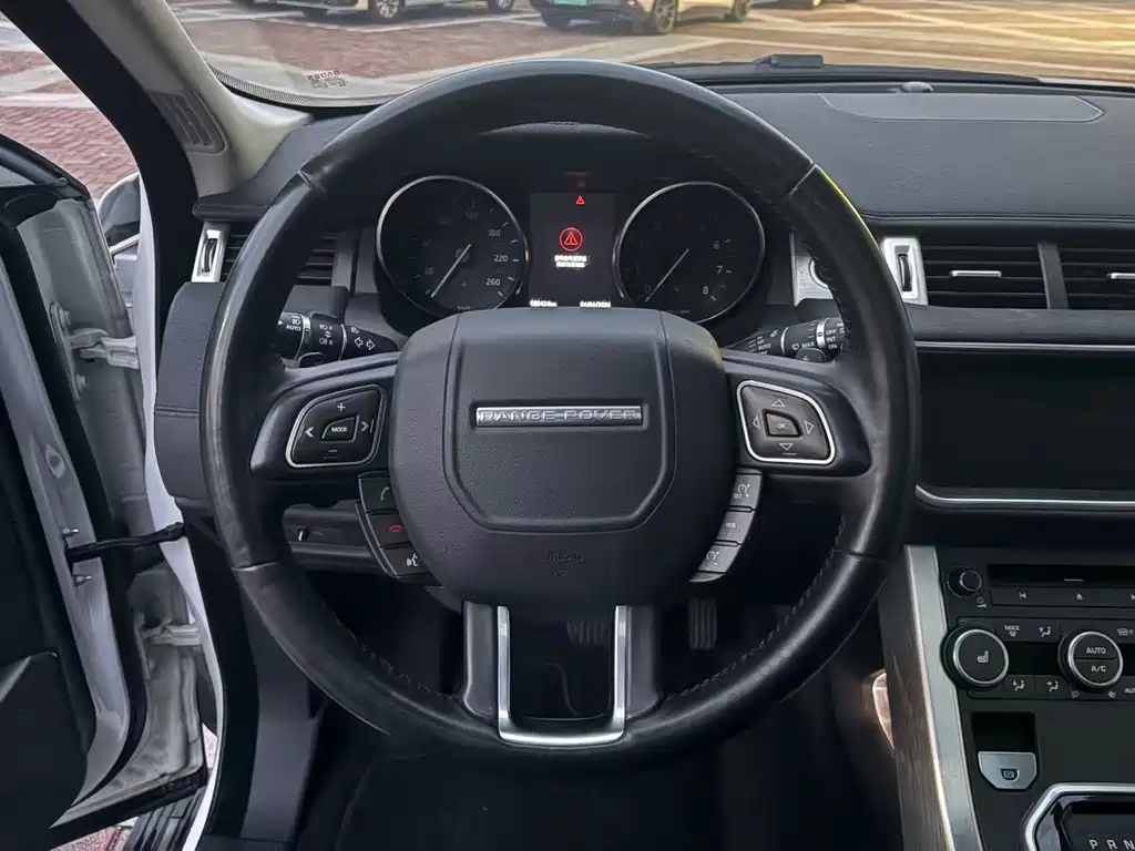 Land Rover Evoque — фото 5