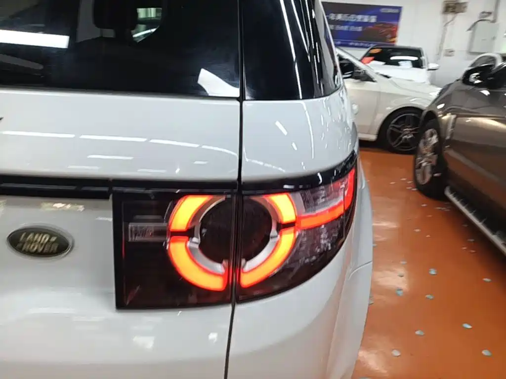 Land Rover Discovery Sport — фото 8