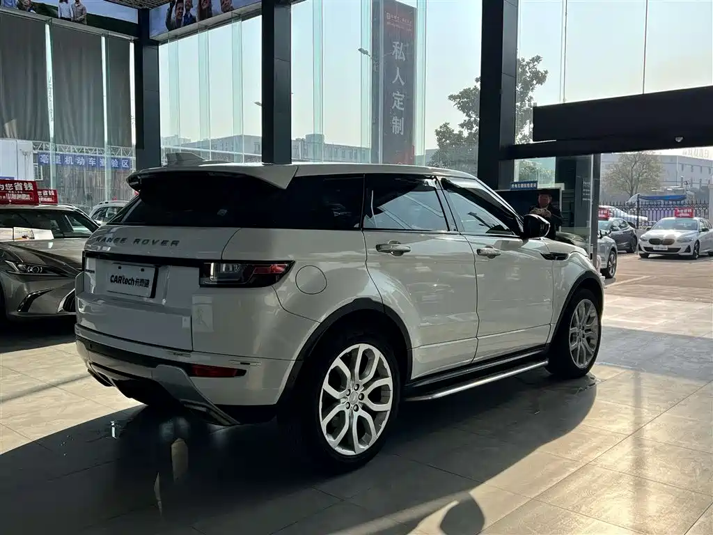 Land Rover Evoque — фото 5