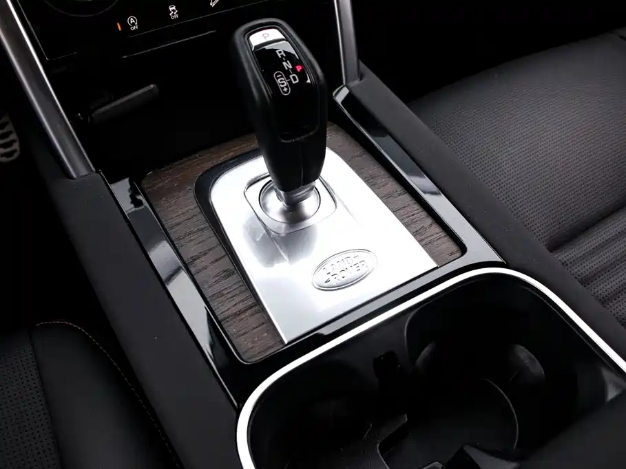 Land Rover Discovery Sport — фото 10