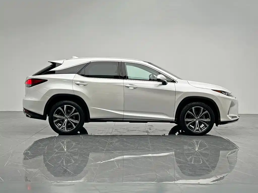 Lexus RX — фото 7