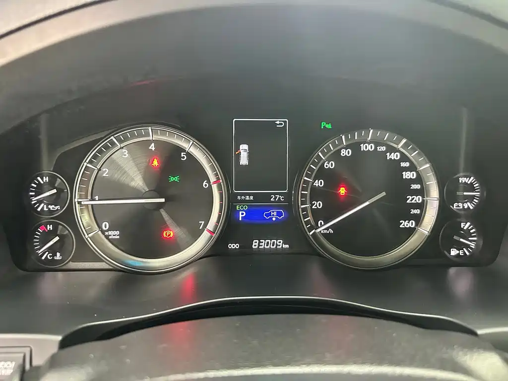 Lexus LX — фото 15