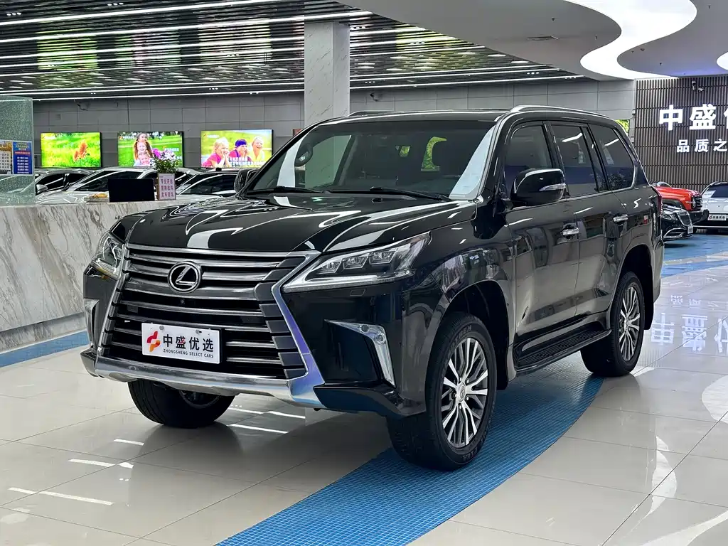 Lexus LX