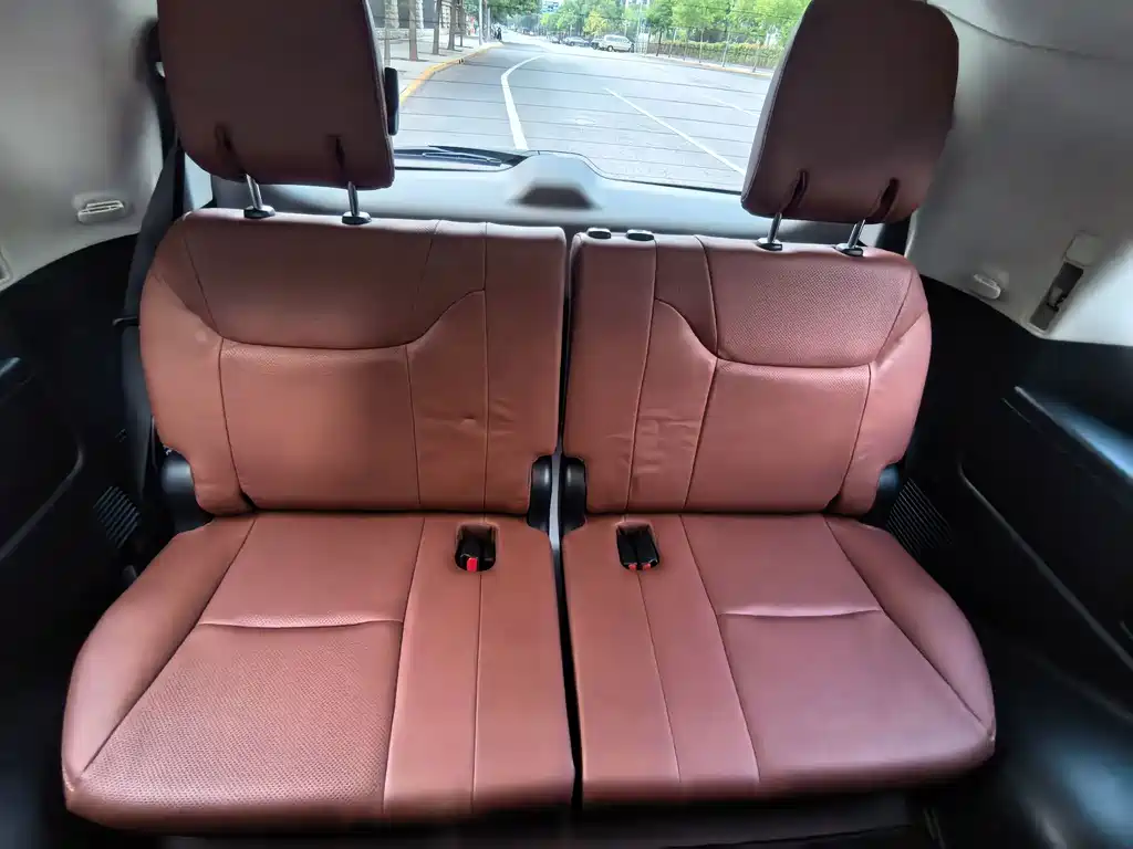 Lexus LX — фото 15