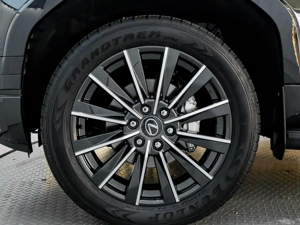 Lexus GX — фото 10