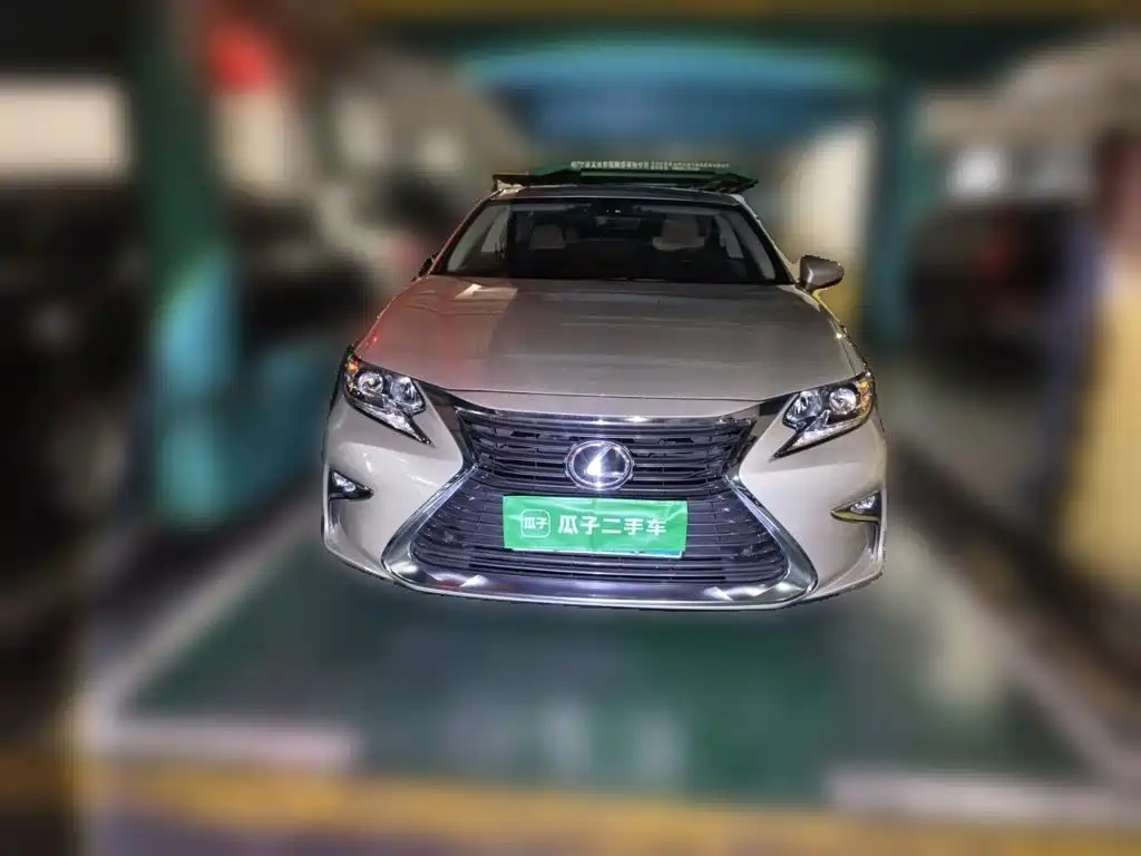 Lexus ES — фото 2