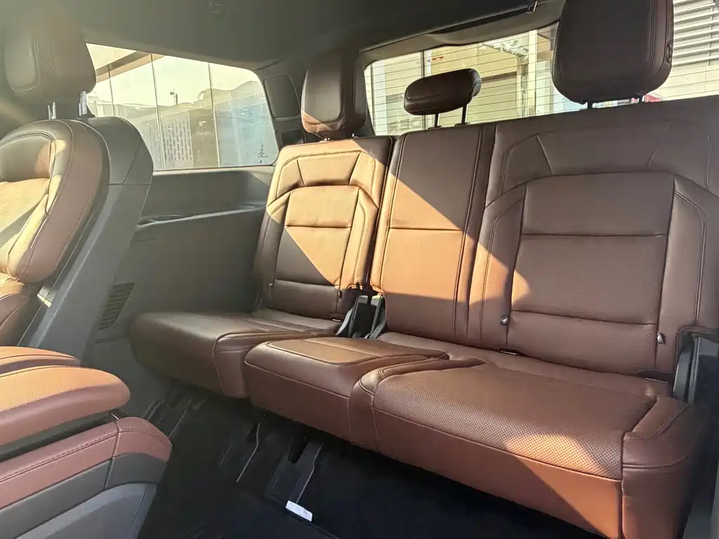 Lincoln Navigator — фото 11