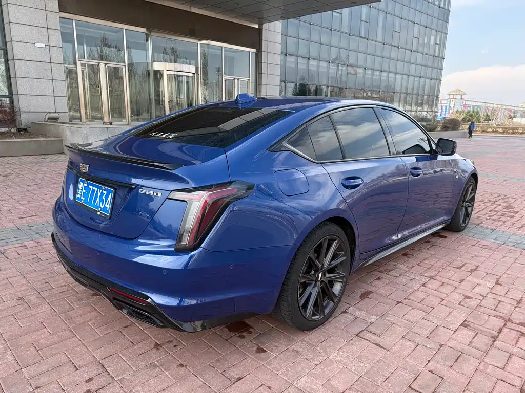 Cadillac CT5 — фото 5