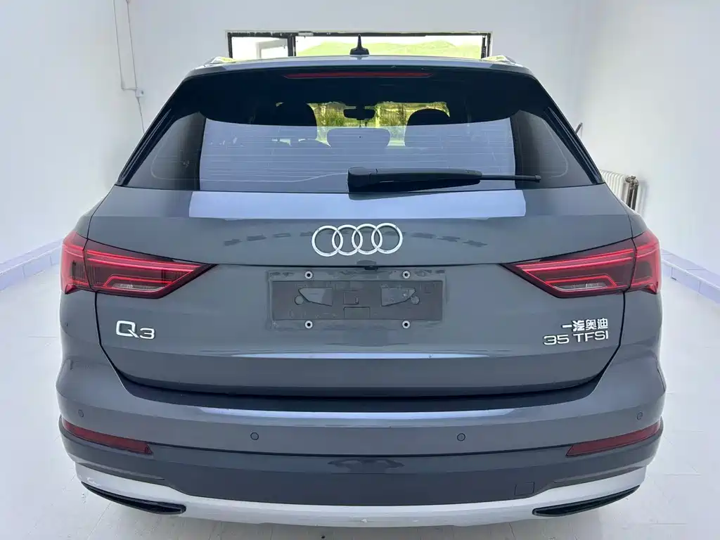 Audi Q3 — фото 6