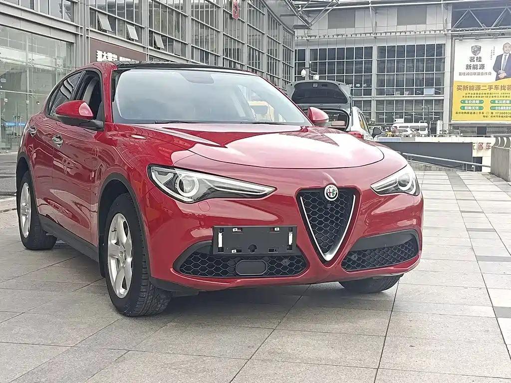 Alfa Romeo Stelvio — фото 3