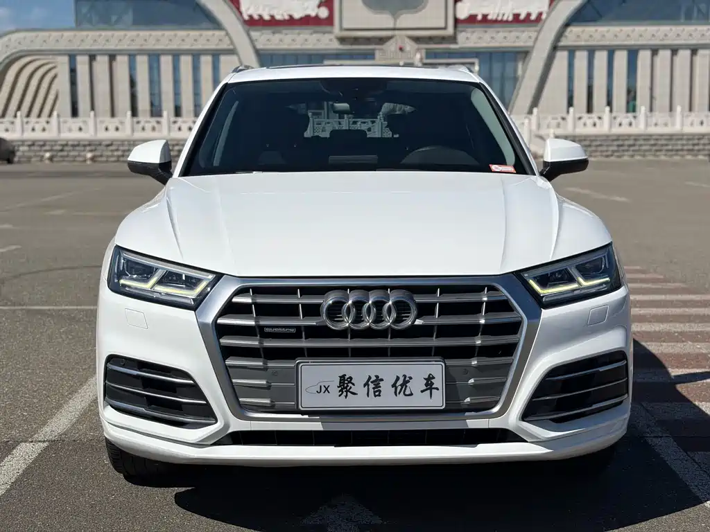 Audi Q5L — фото 2