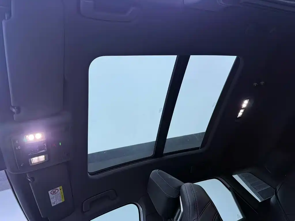Audi Q4 e-tron — фото 14