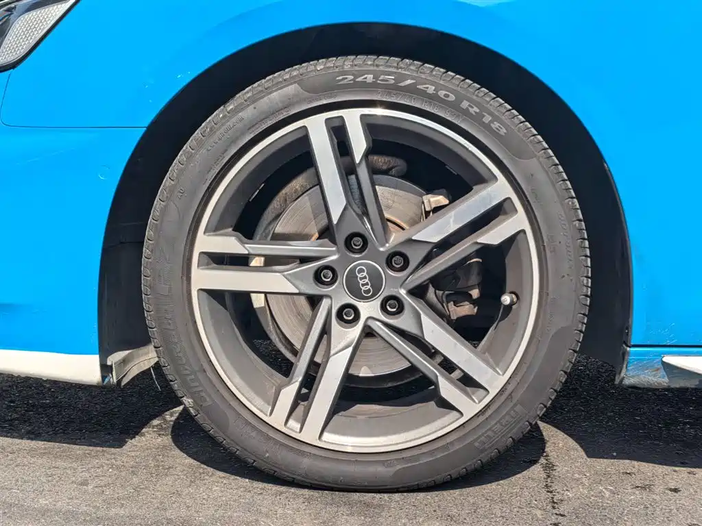 Audi A4 (Import) — фото 24