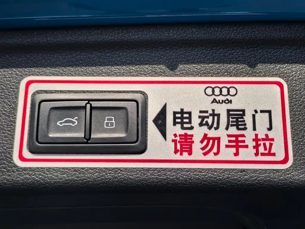 Audi A4 (Import) — фото 25
