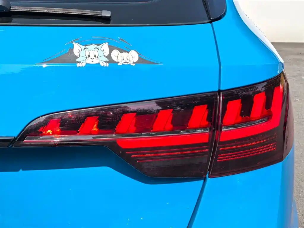 Audi A4 (Import) — фото 26