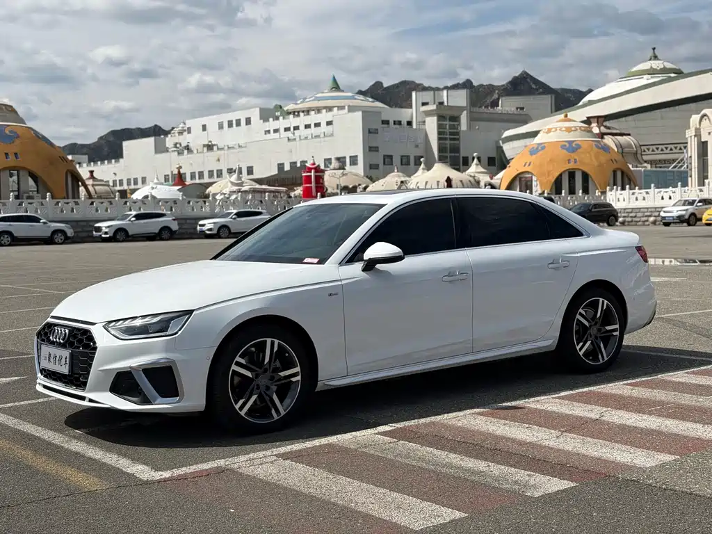 Audi A4L — фото 3