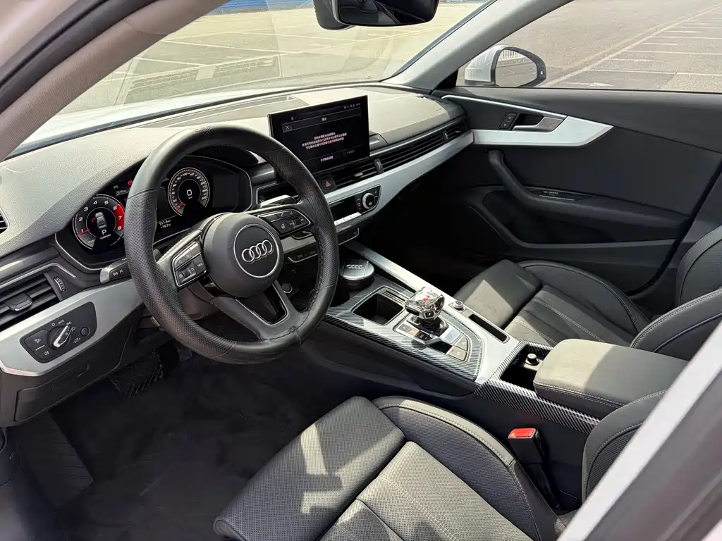 Audi A4L — фото 5