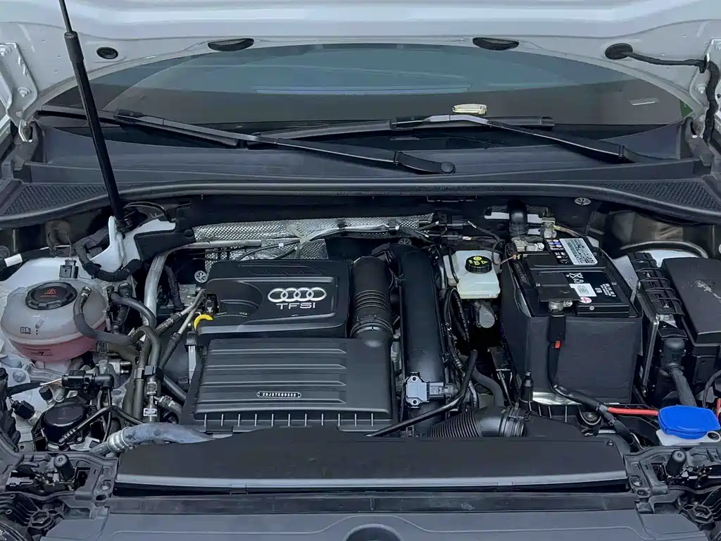 Audi Q3 — фото 20