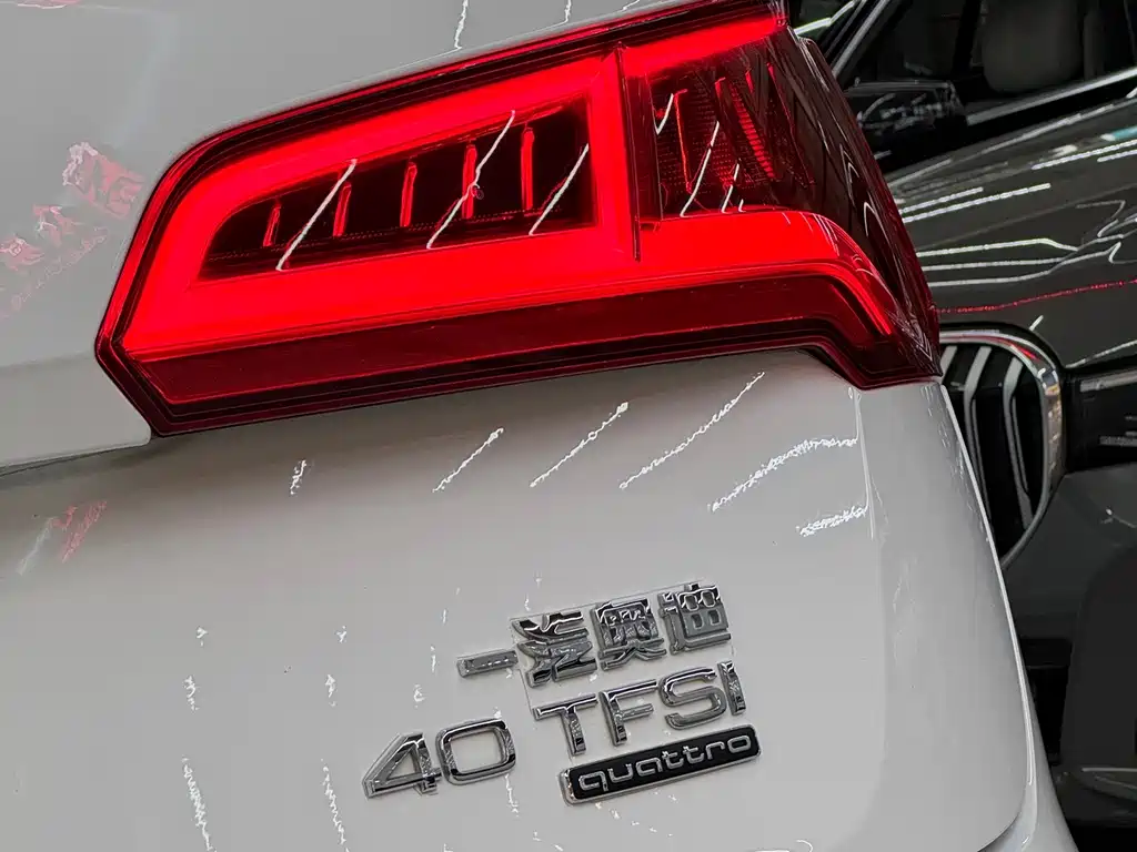 Audi Q5L — фото 7