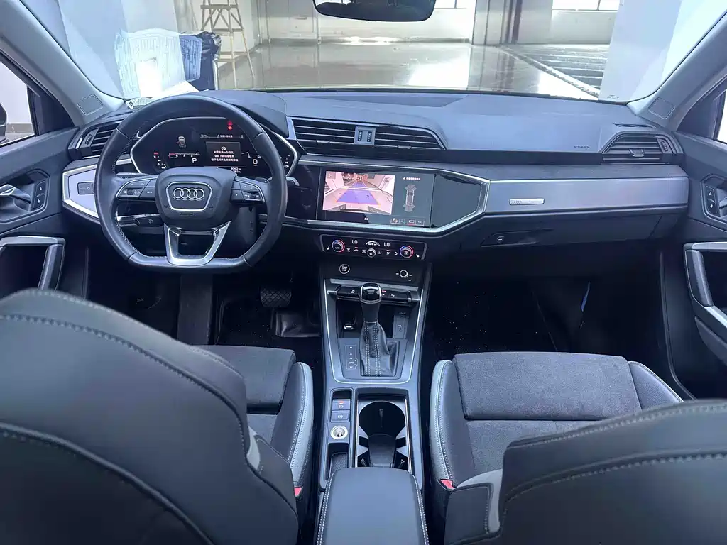 Audi Q3 — фото 20