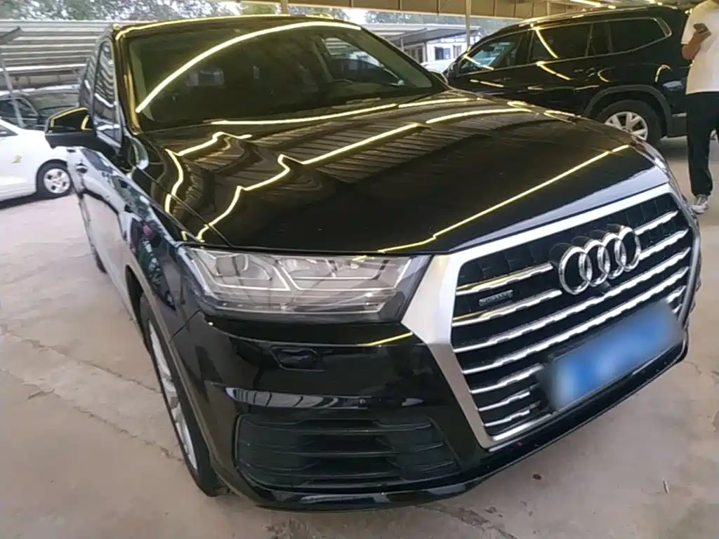 Audi Q7 — фото 4