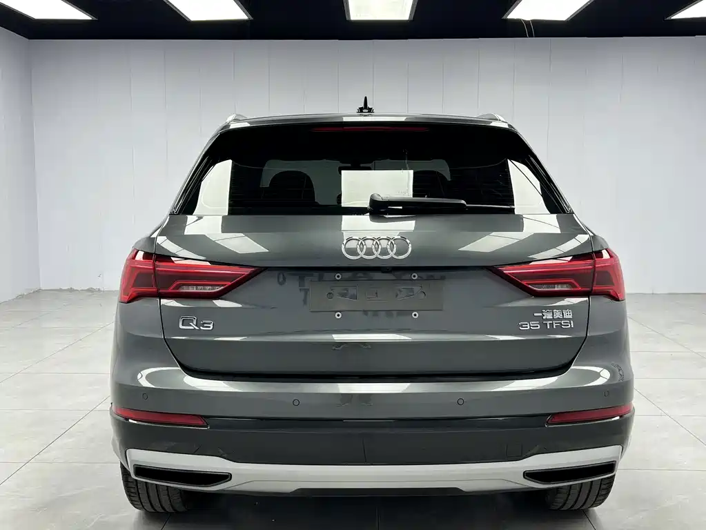 Audi Q3 — фото 5
