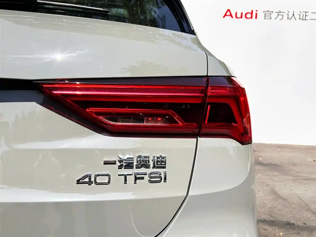 Audi Q3 — фото 23